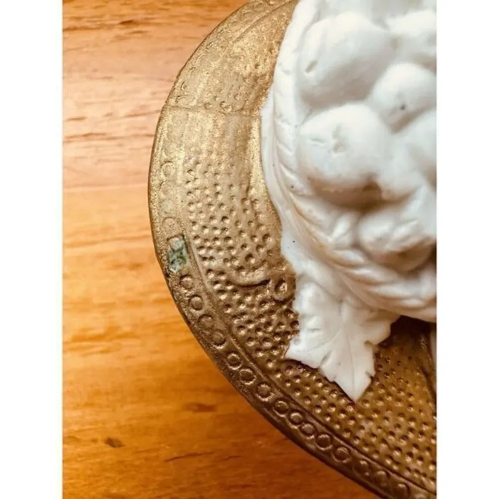 Vintage Sleeping Cherub On Fruit Basket Blanket‎ Porcelain Trinket Jewelry Box